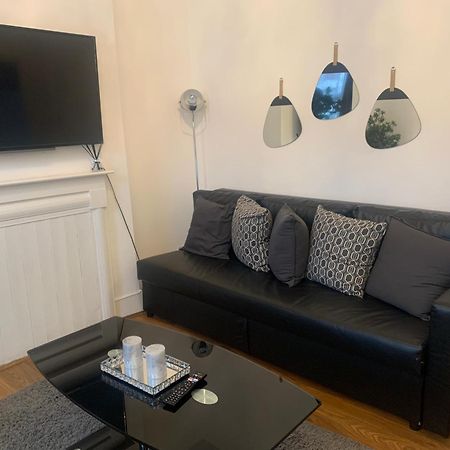 Villa L A Place Croydon, London à Norwood Extérieur photo