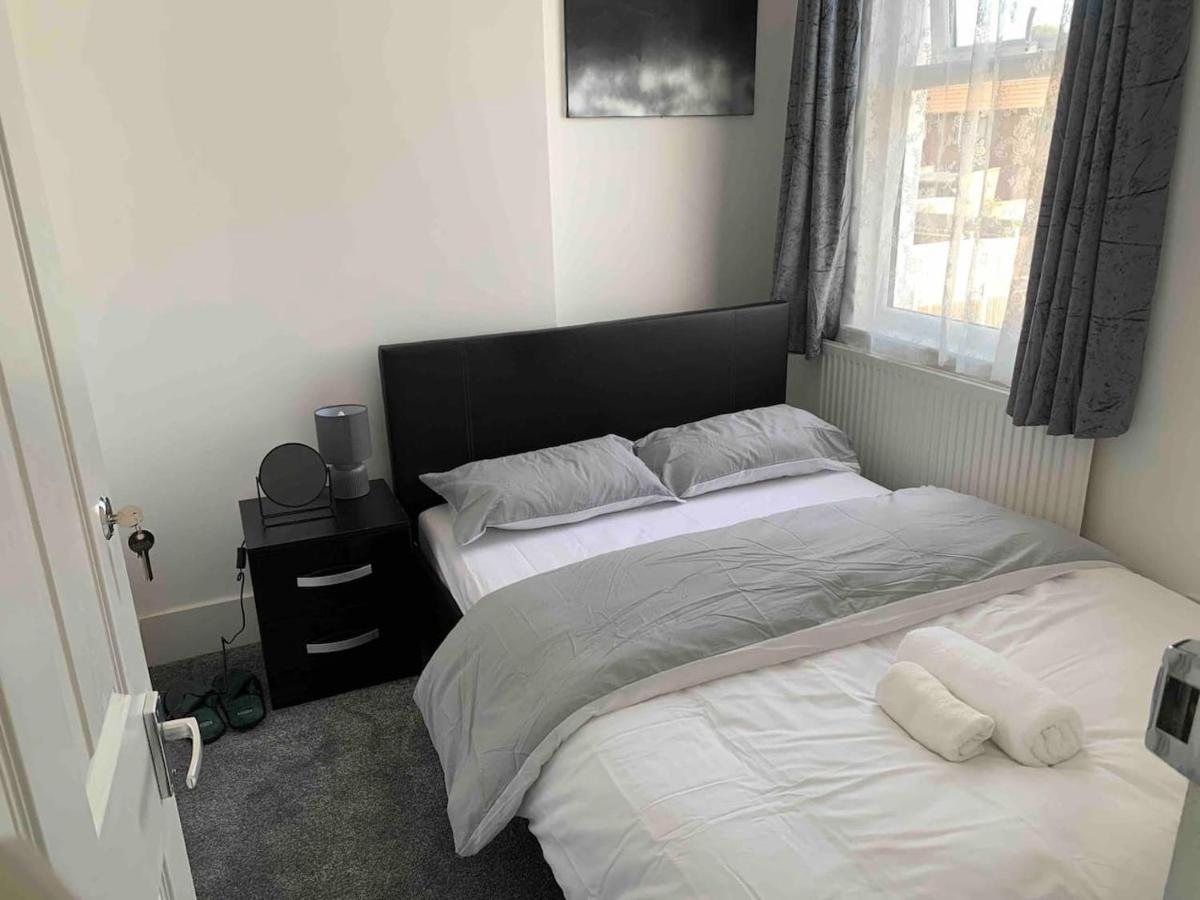 Villa L A Place Croydon, London à Norwood Extérieur photo