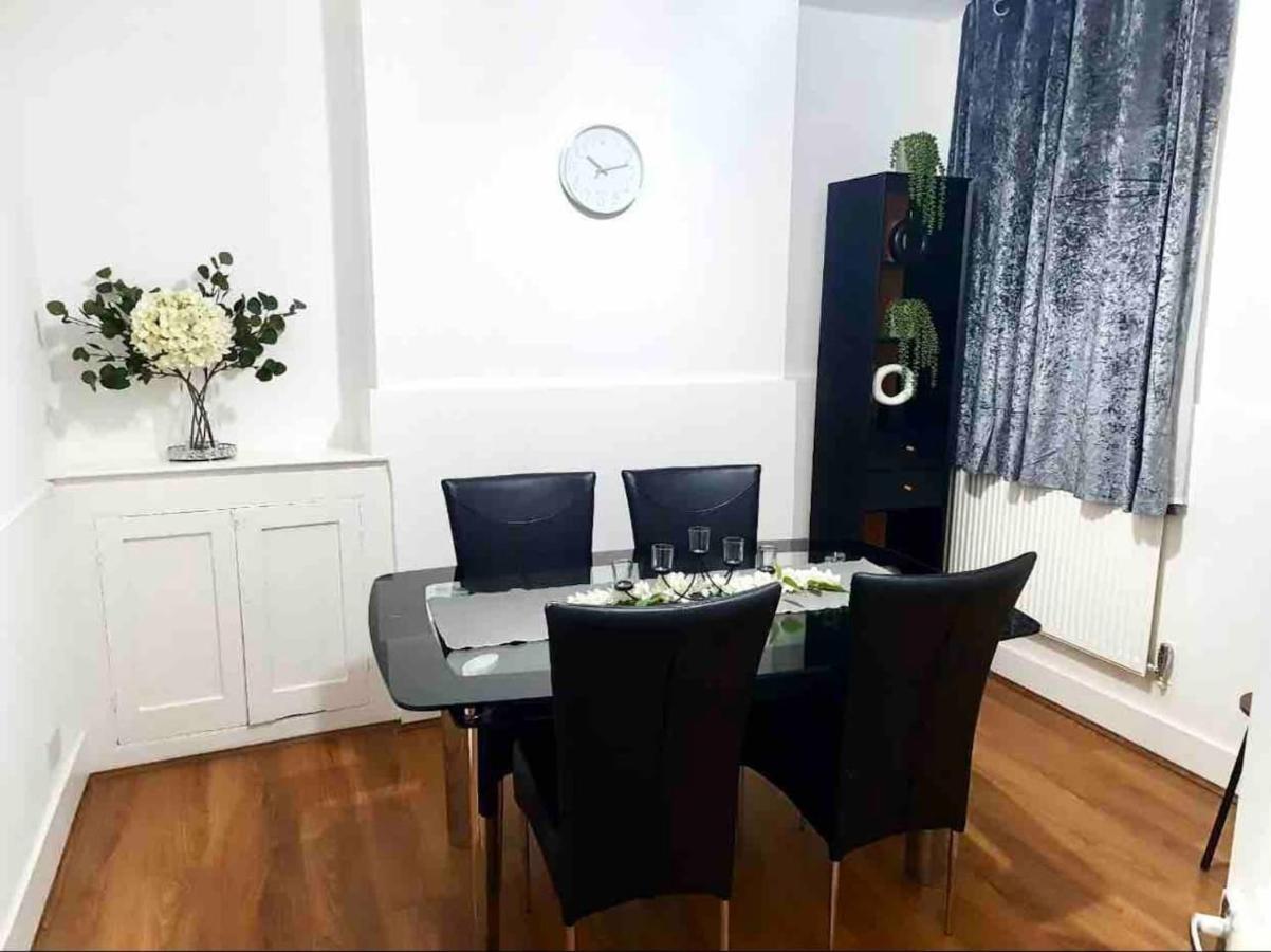 Villa L A Place Croydon, London à Norwood Extérieur photo