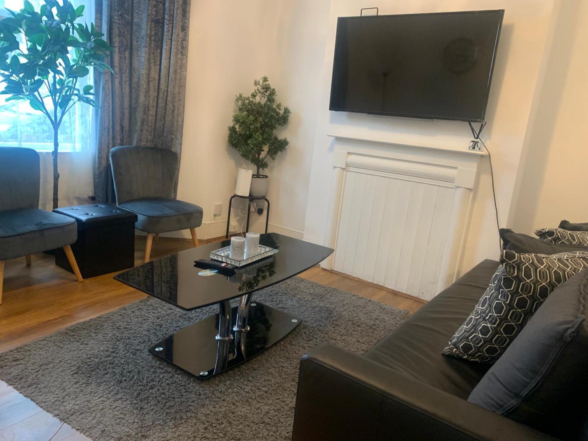 Villa L A Place Croydon, London à Norwood Extérieur photo